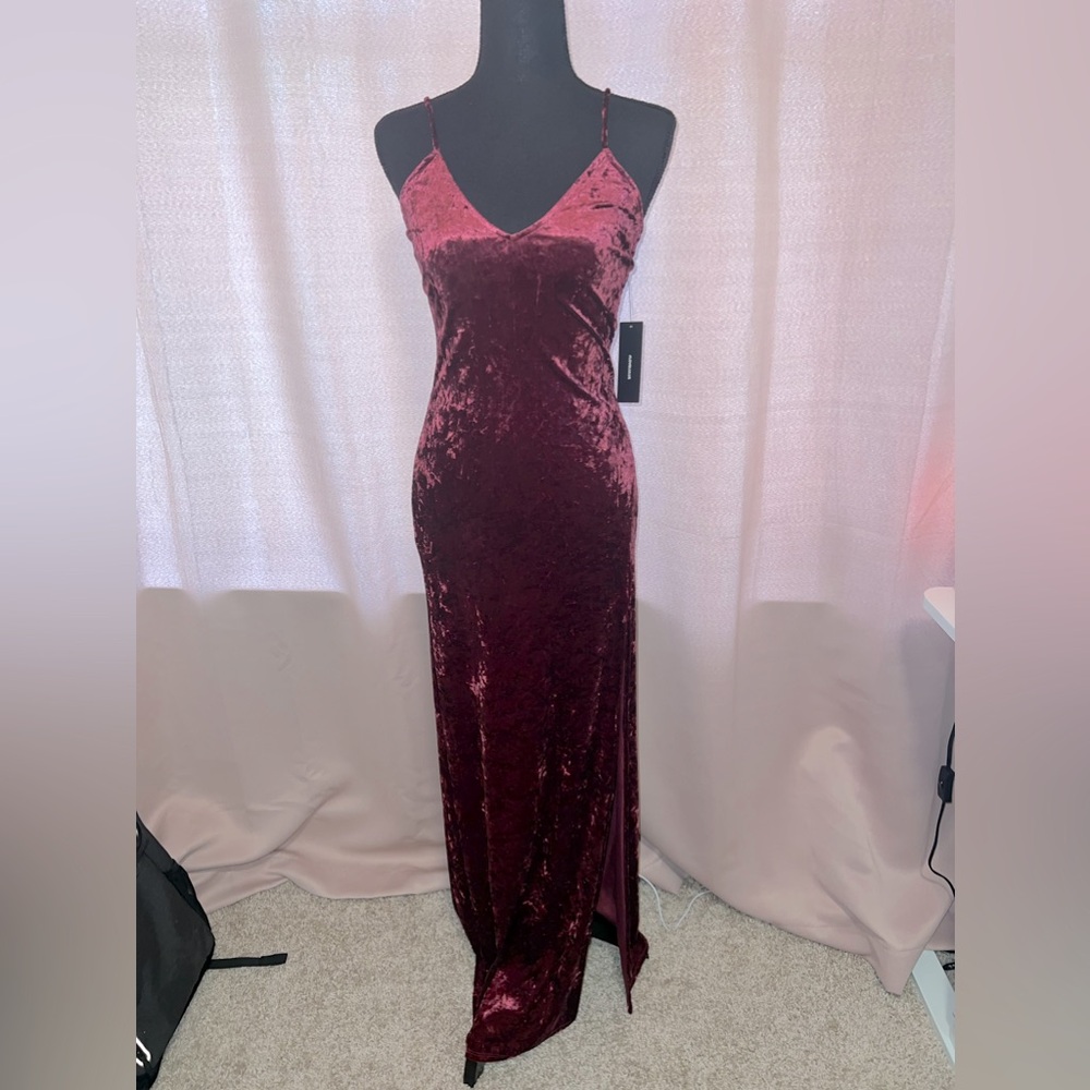 NWT Lulus Velvet Dress